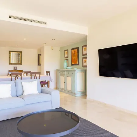 Cubo's Luxury Golf & Parking شقة *