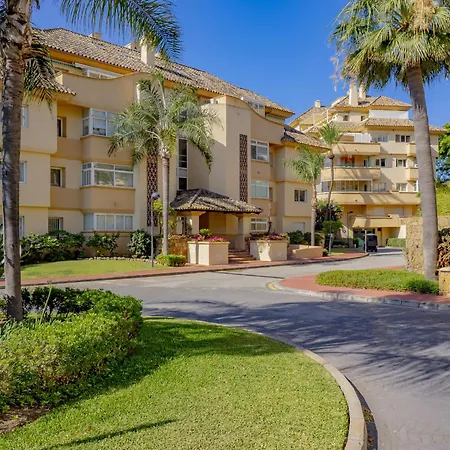Cubo's Luxury Golf & Parking شقة ماربيا