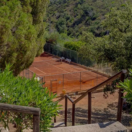 Cubo's Luxury Golf & Parking ماربيا